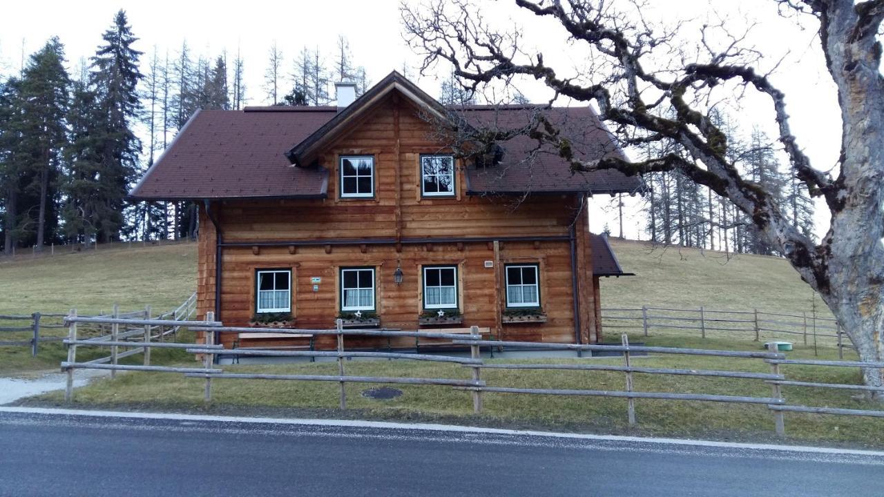 Ferienhaus Bichlhuette プルークガーン エクステリア 写真